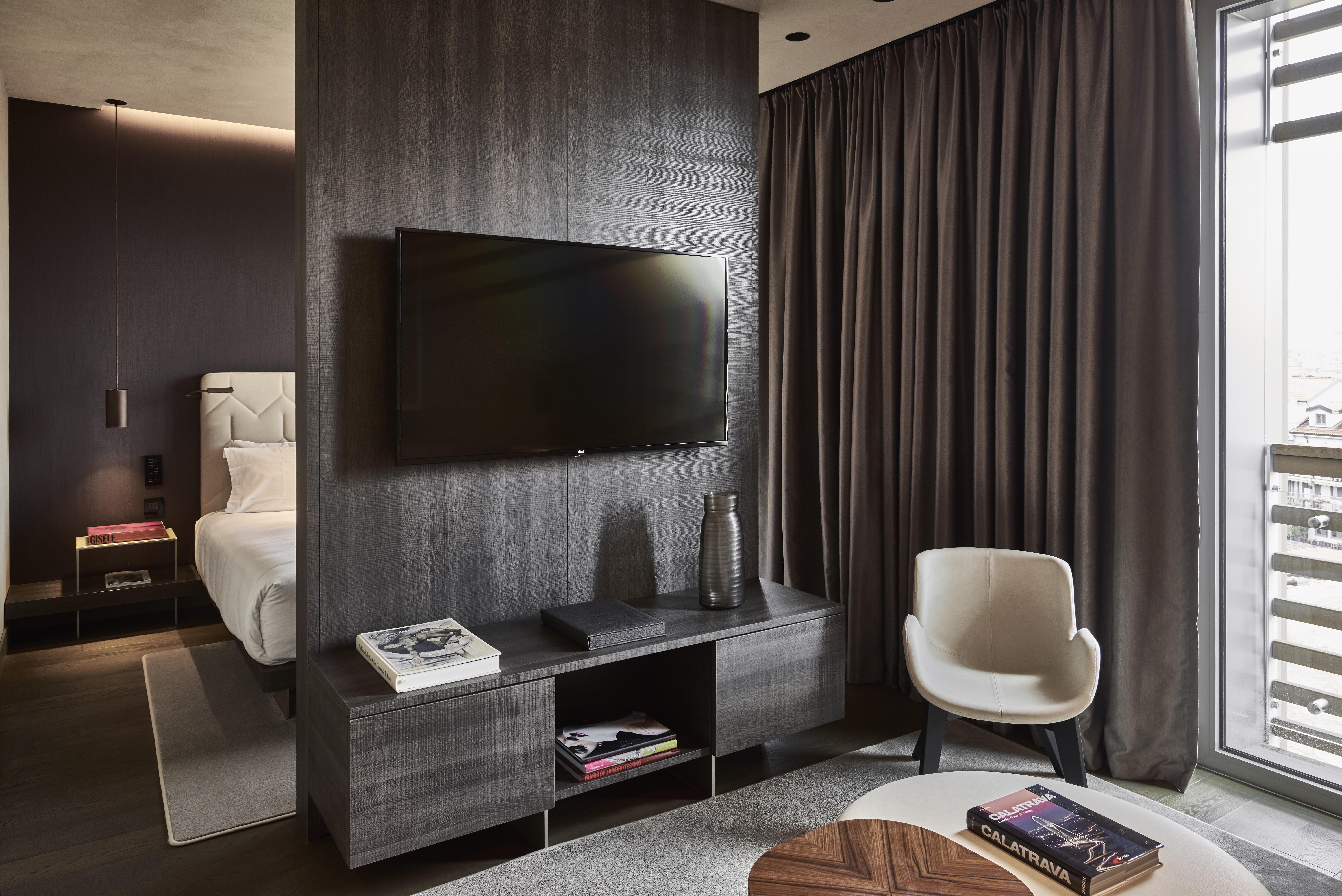 โรงแรมวีไอยู มิลาน ภายนอก รูปภาพ A room at the hotel