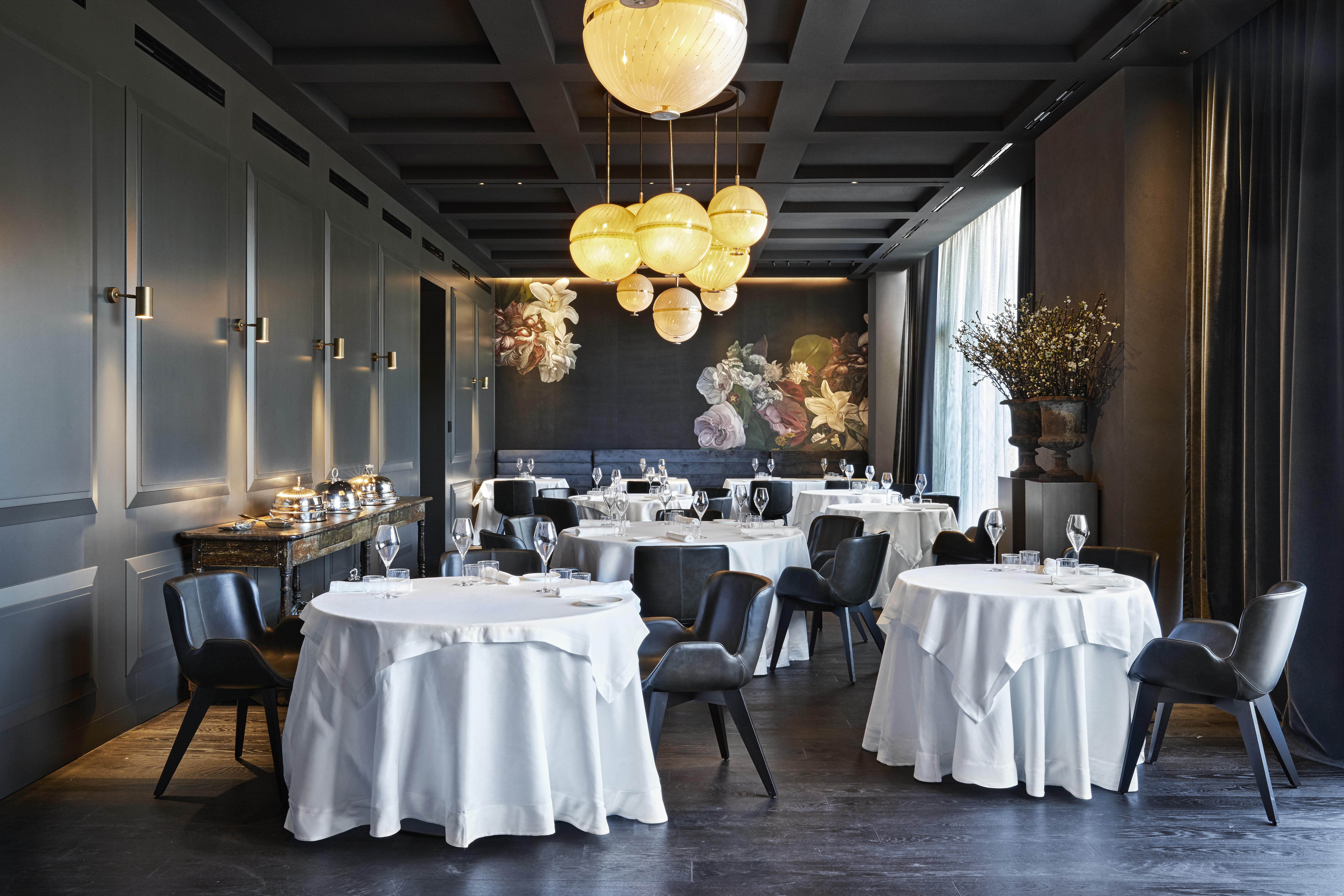 โรงแรมวีไอยู มิลาน ภายนอก รูปภาพ Restaurant "La Table d'Augusto"