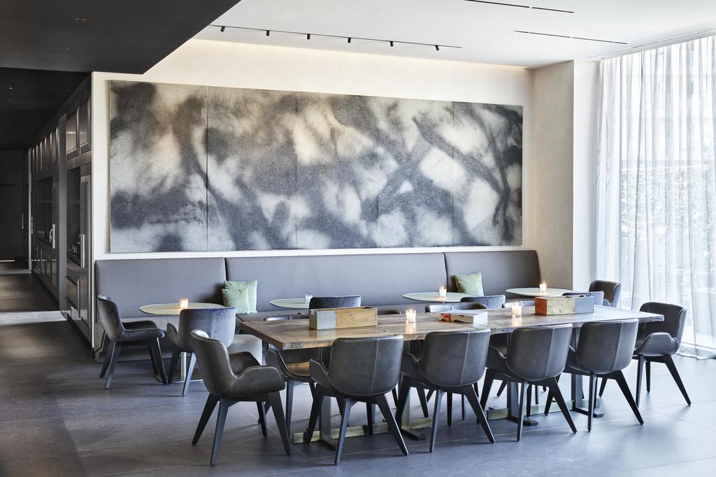 โรงแรมวีไอยู มิลาน ภายนอก รูปภาพ The dining room at the 100 East 53rd Street location