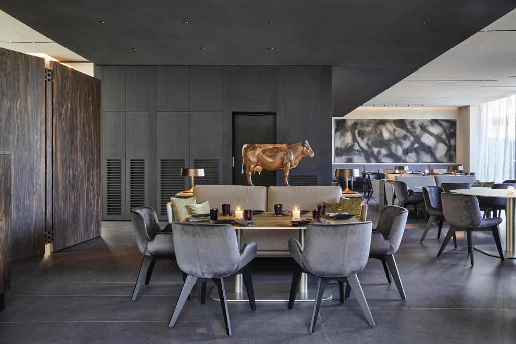 โรงแรมวีไอยู มิลาน ภายนอก รูปภาพ The dining room